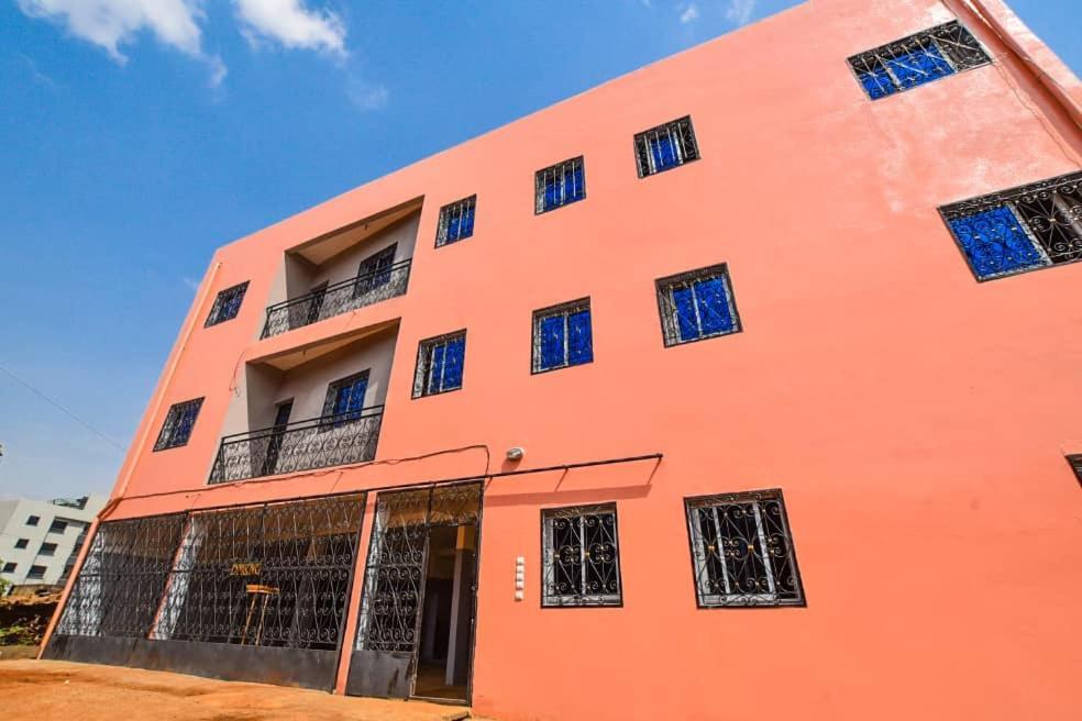 Appartements Neuf De Haut Standing Dm & Ng A Bafoussam Zewnętrze zdjęcie