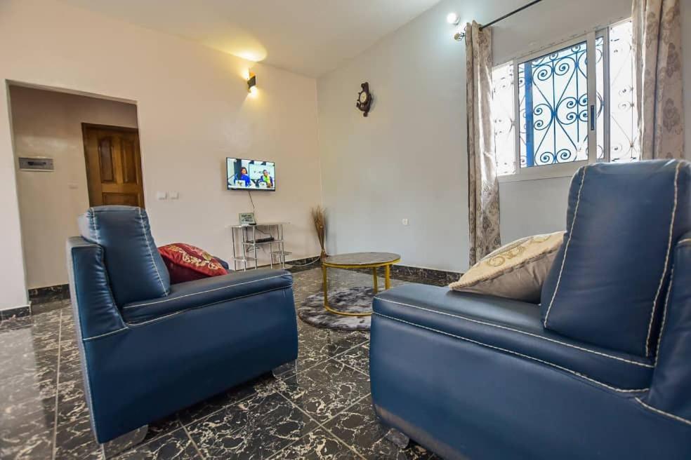 Appartements Neuf De Haut Standing Dm & Ng A Bafoussam Zewnętrze zdjęcie