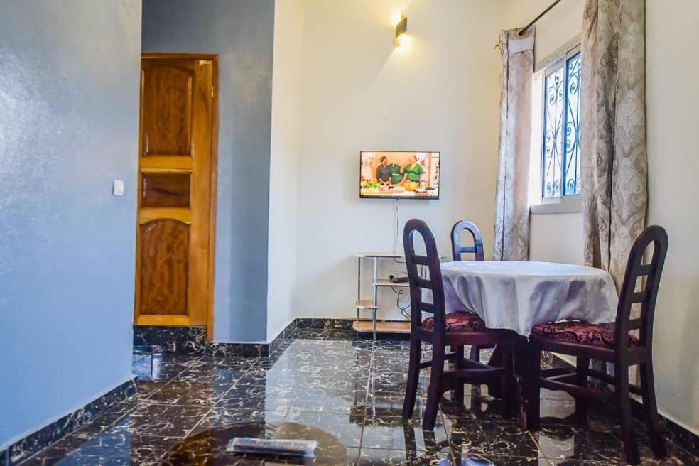 Appartements Neuf De Haut Standing Dm & Ng A Bafoussam Zewnętrze zdjęcie