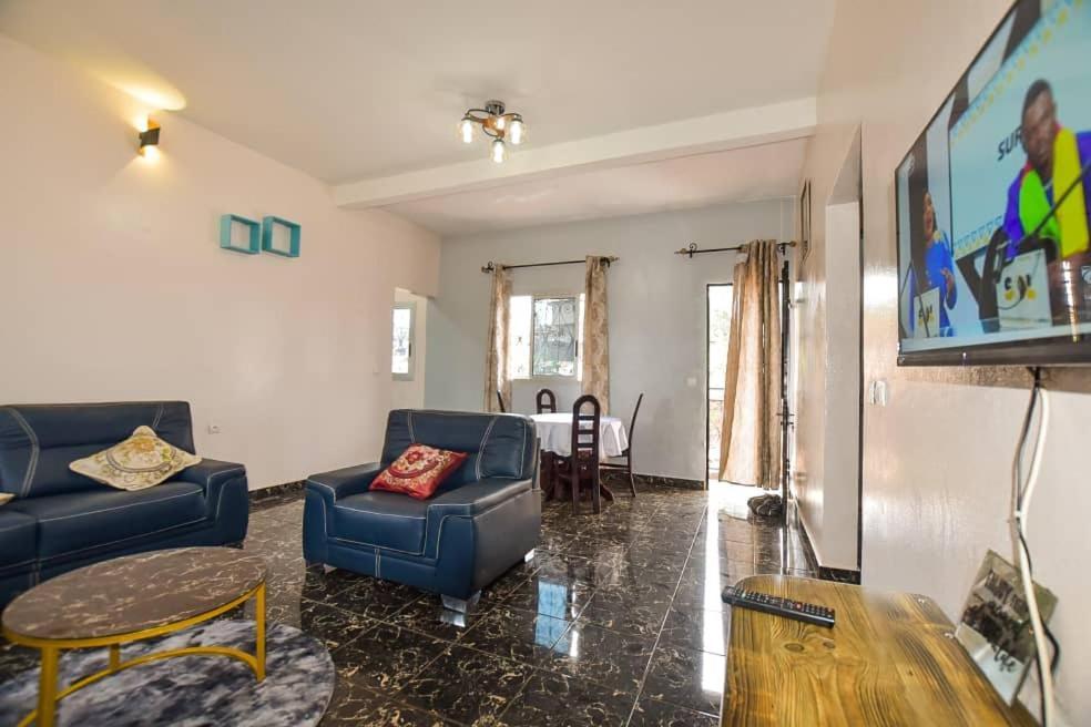 Appartements Neuf De Haut Standing Dm & Ng A Bafoussam Zewnętrze zdjęcie