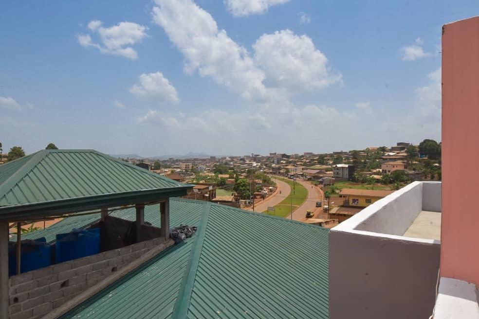 Appartements Neuf De Haut Standing Dm & Ng A Bafoussam Zewnętrze zdjęcie